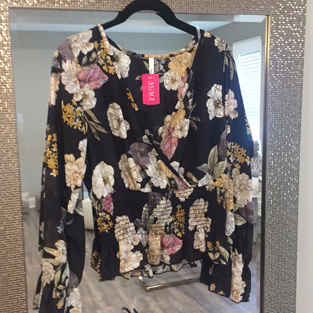 Floral Agaci Blouse with tags still on!
